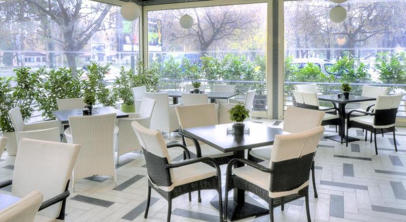City Park Hotel Skopje Bagian luar foto